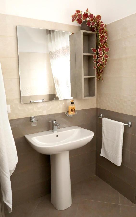 Triple Room Private External Bathroom